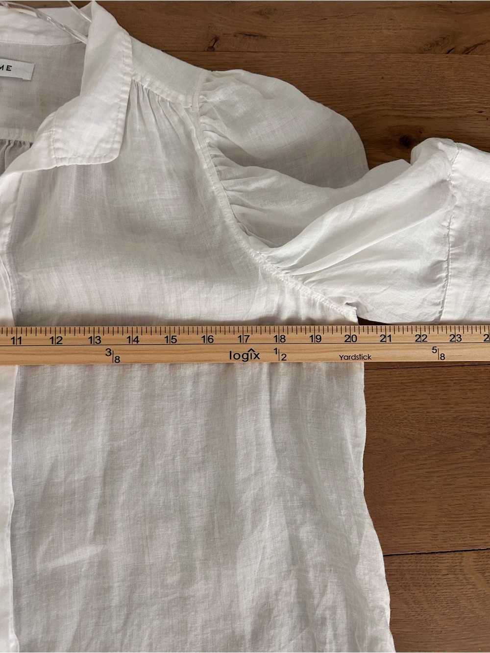 FRAME Gillian White Blouse Ruched Puff Sleeve Top Button Up Shirt Size Medium - Picture 14 of 15